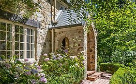 Frogwell Hollow Immerse Into An Idyllic Fairytale